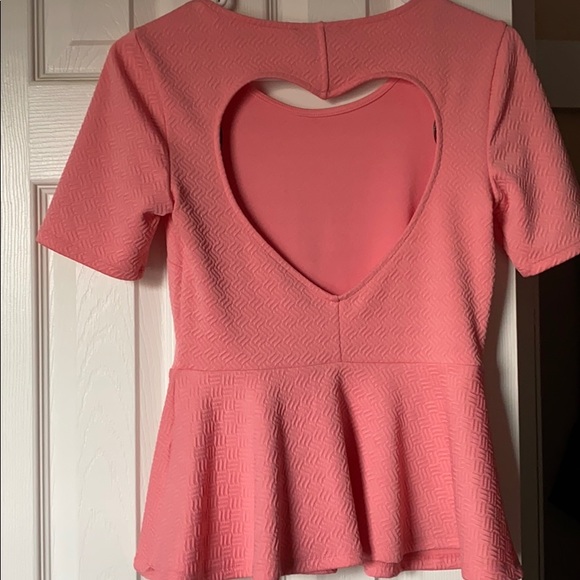 Top - Picture 2 of 5